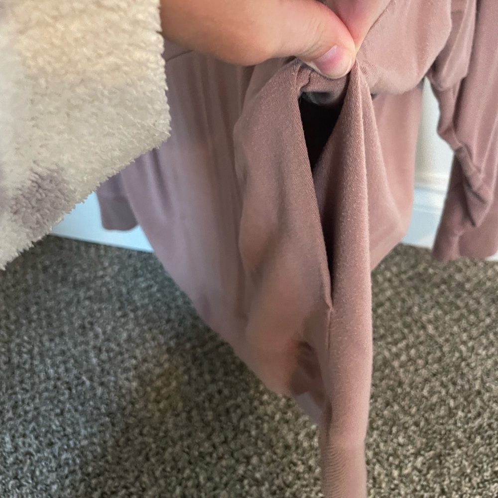 Express: One Eleven Oversized Sweatshirt - Picture 3 of 7